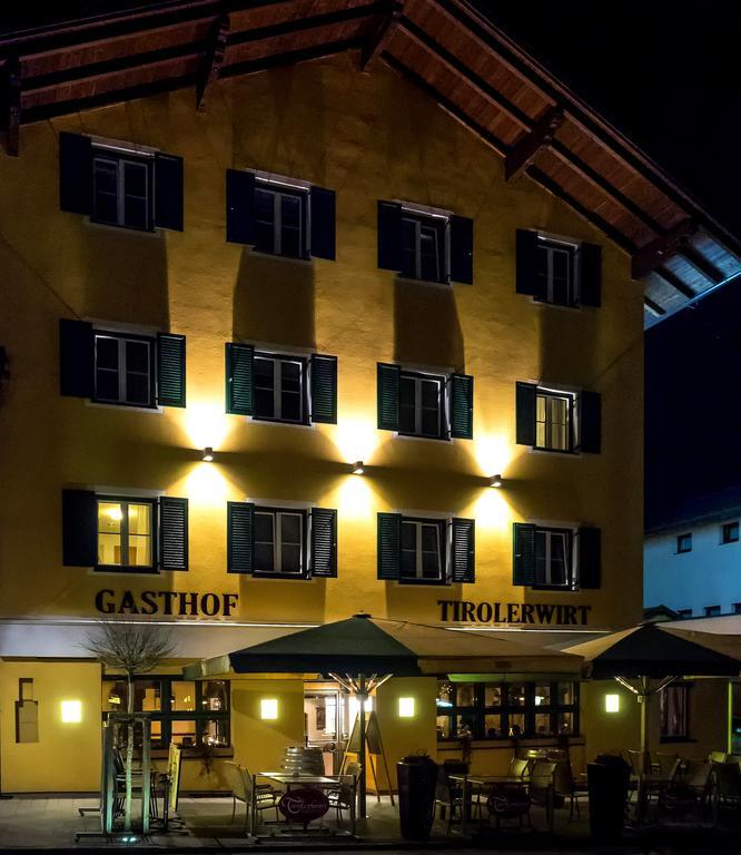 Hotel Gasthof Tirolerwirt ビショフスホーフェン エクステリア 写真