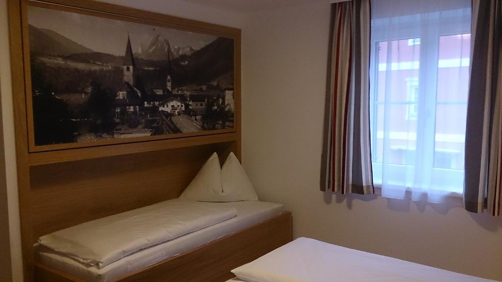 Hotel Gasthof Tirolerwirt ビショフスホーフェン エクステリア 写真